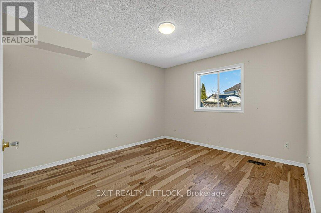1418 Hancox Court, Peterborough, Ontario  K9K 2M2 - Photo 16 - X12860484