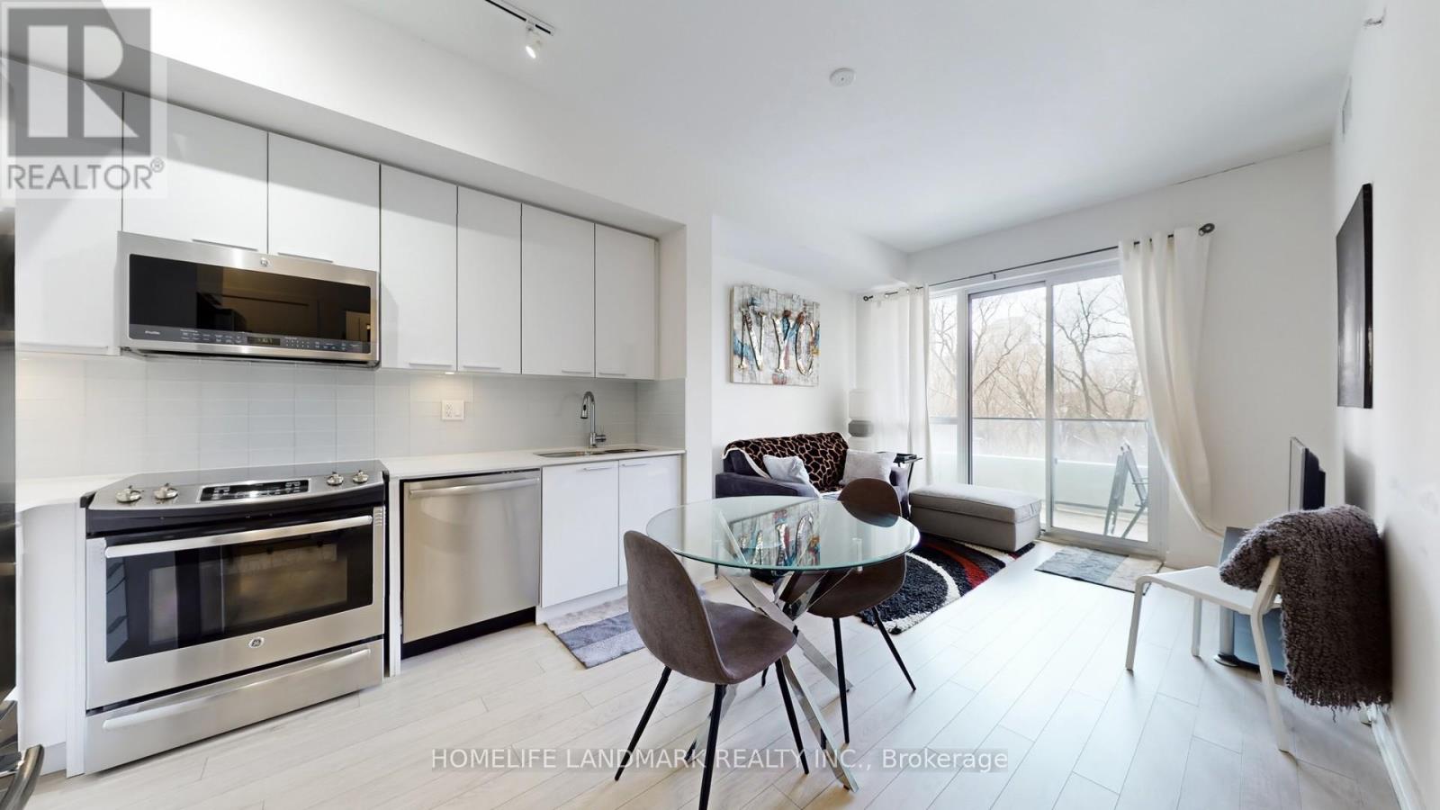 311 - 10 Park Lawn Road W, Toronto, Ontario  M8Y 3H8 - Photo 5 - W12896380