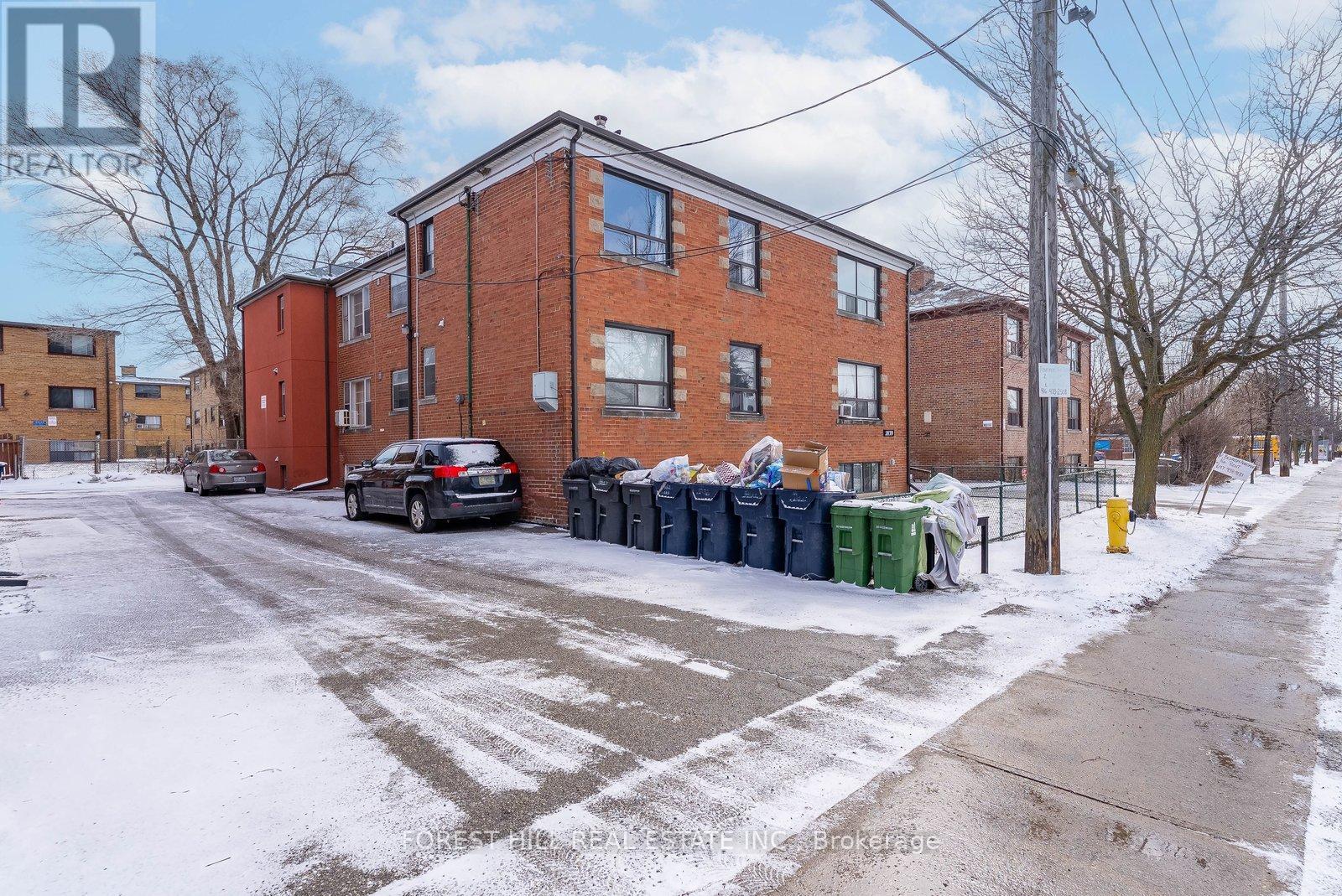 6 - 2839 Keele Street, Toronto, Ontario  M3M 2G7 - Photo 2 - W12896422