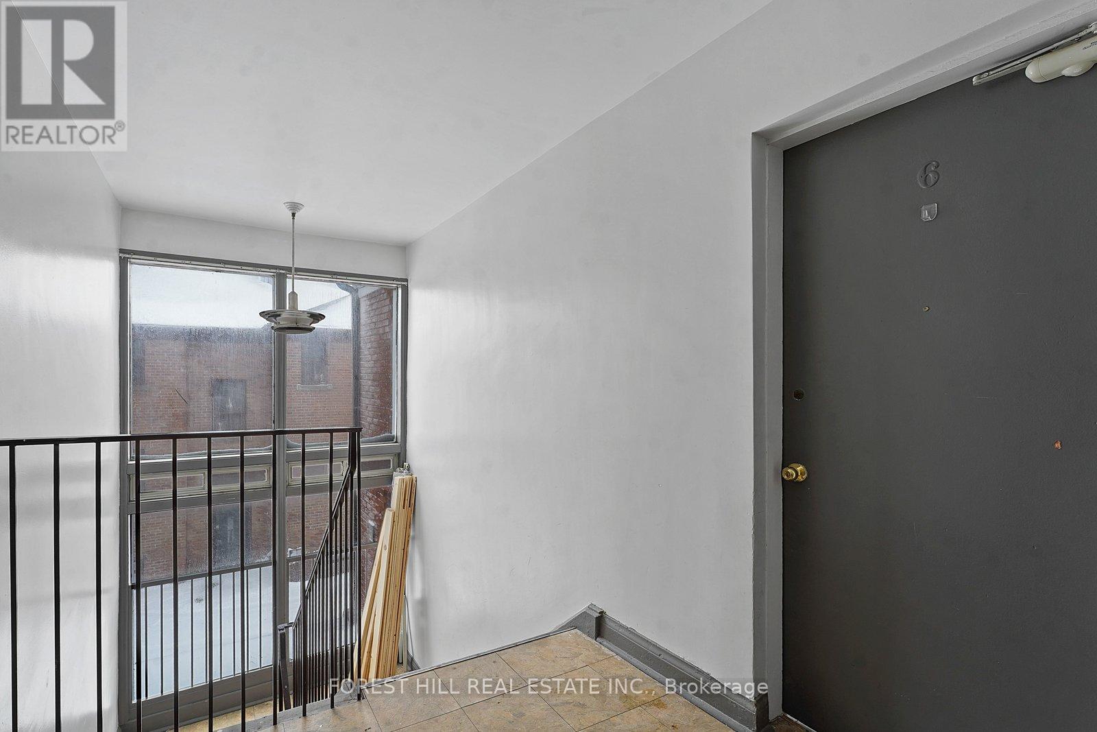 6 - 2839 Keele Street, Toronto, Ontario  M3M 2G7 - Photo 27 - W12896422