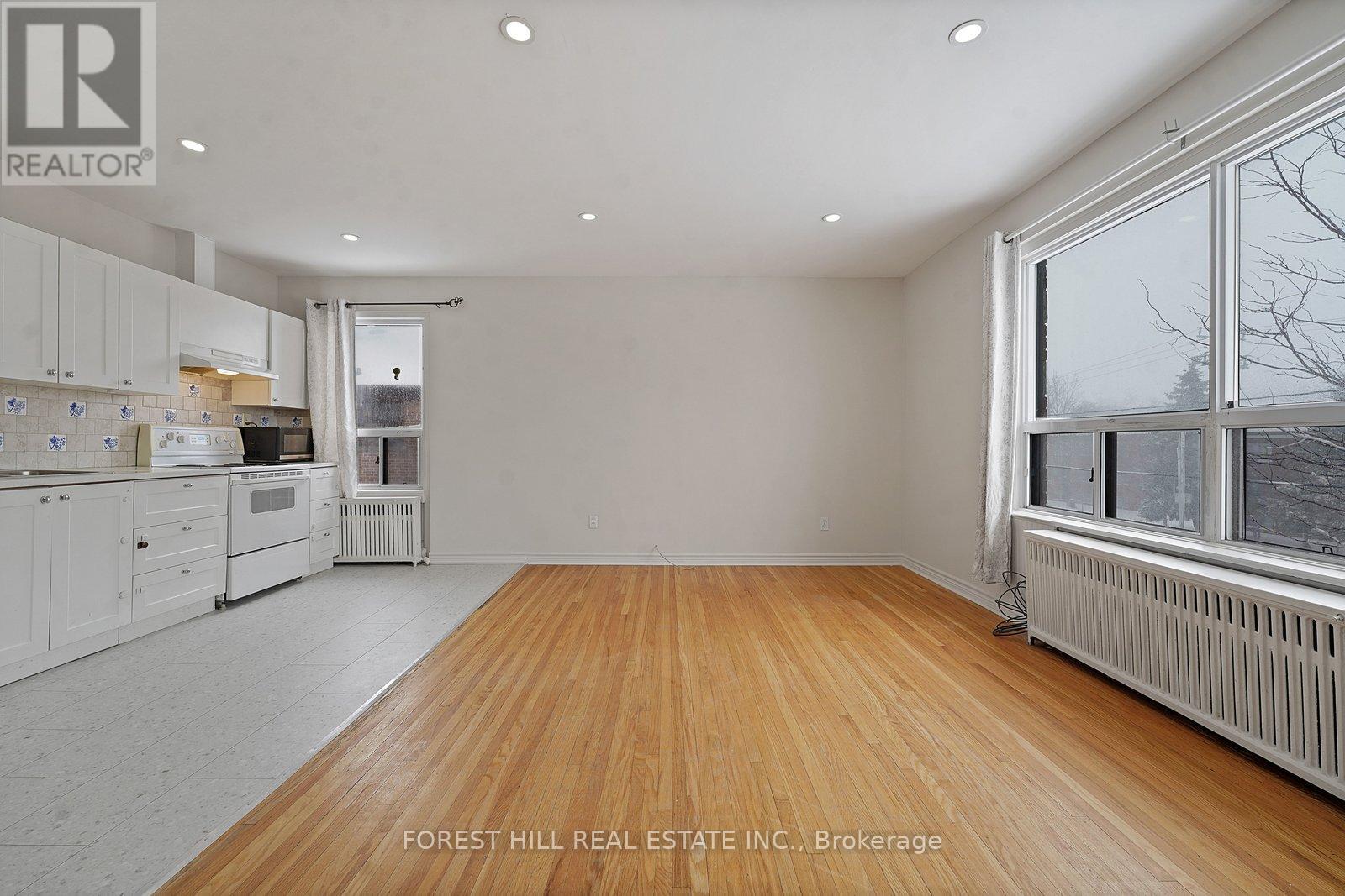 6 - 2839 Keele Street, Toronto, Ontario  M3M 2G7 - Photo 9 - W12896422