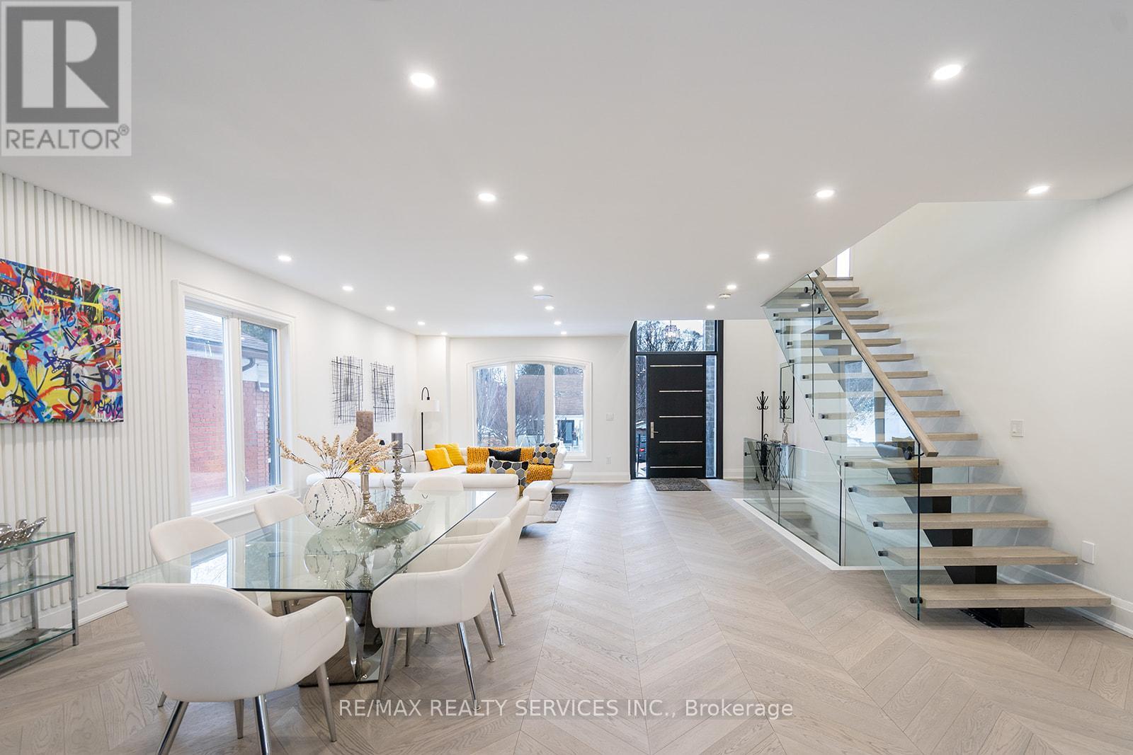 3 Bonnyview Drive, Toronto, Ontario  M8Y 3G5 - Photo 15 - W12896456