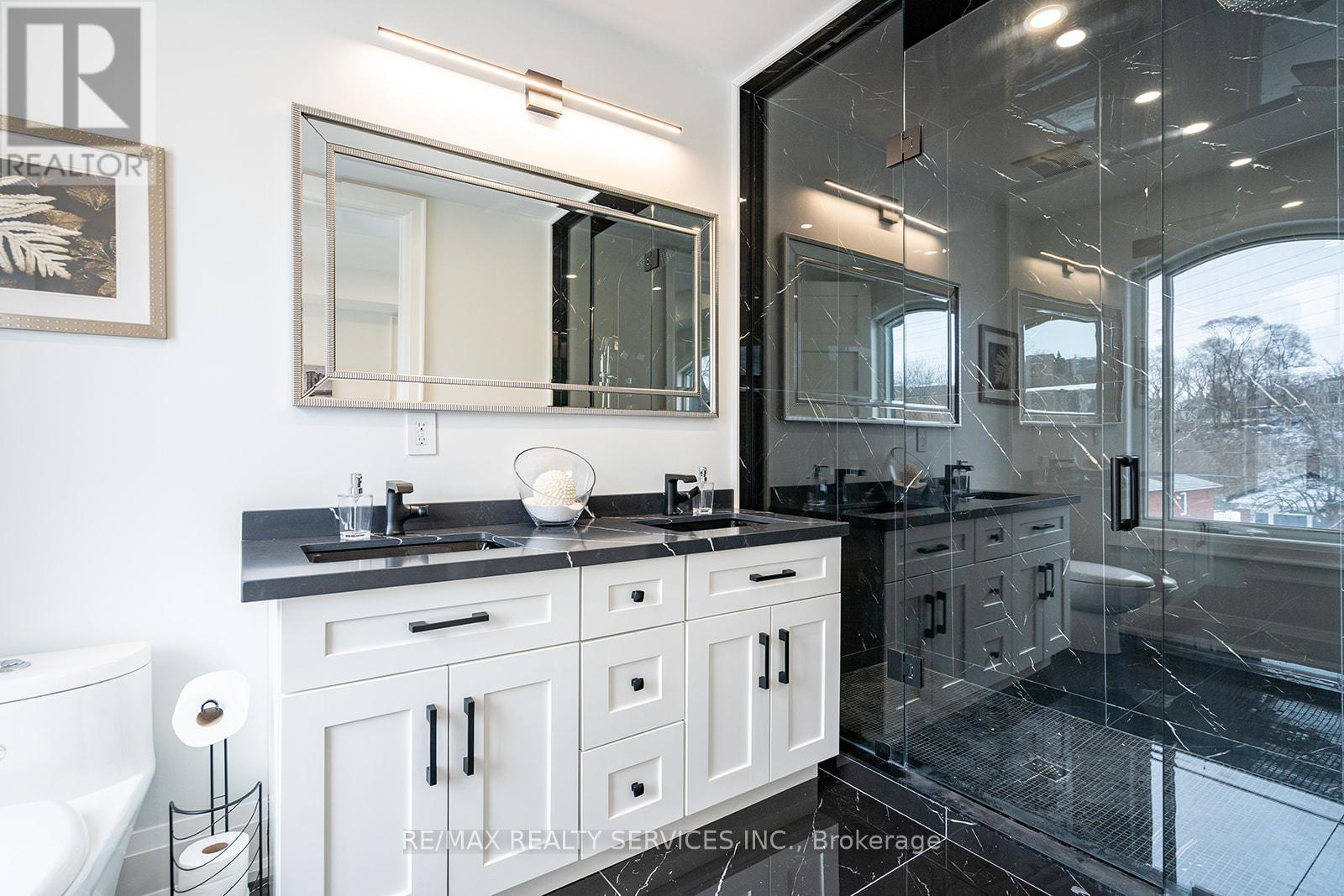 3 Bonnyview Drive, Toronto, Ontario  M8Y 3G5 - Photo 36 - W12896456