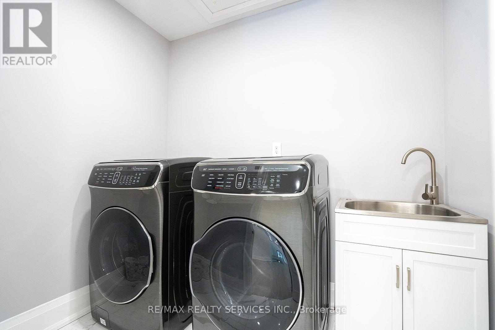 3 Bonnyview Drive, Toronto, Ontario  M8Y 3G5 - Photo 43 - W12896456