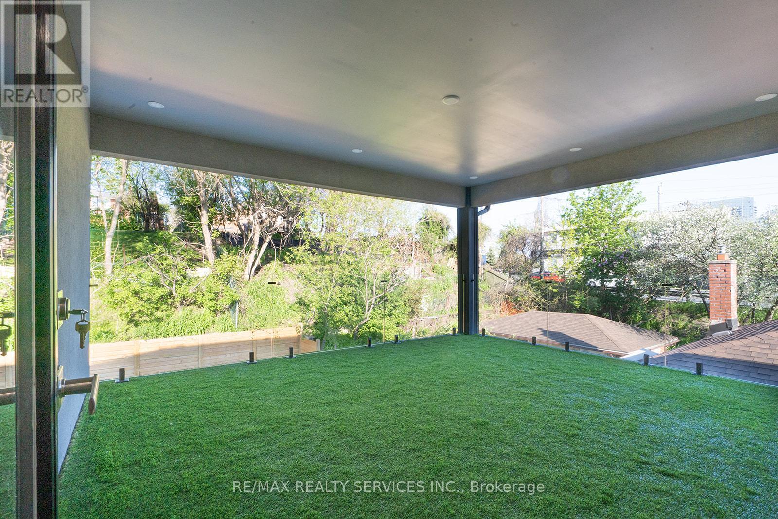 3 Bonnyview Drive, Toronto, Ontario  M8Y 3G5 - Photo 44 - W12896456