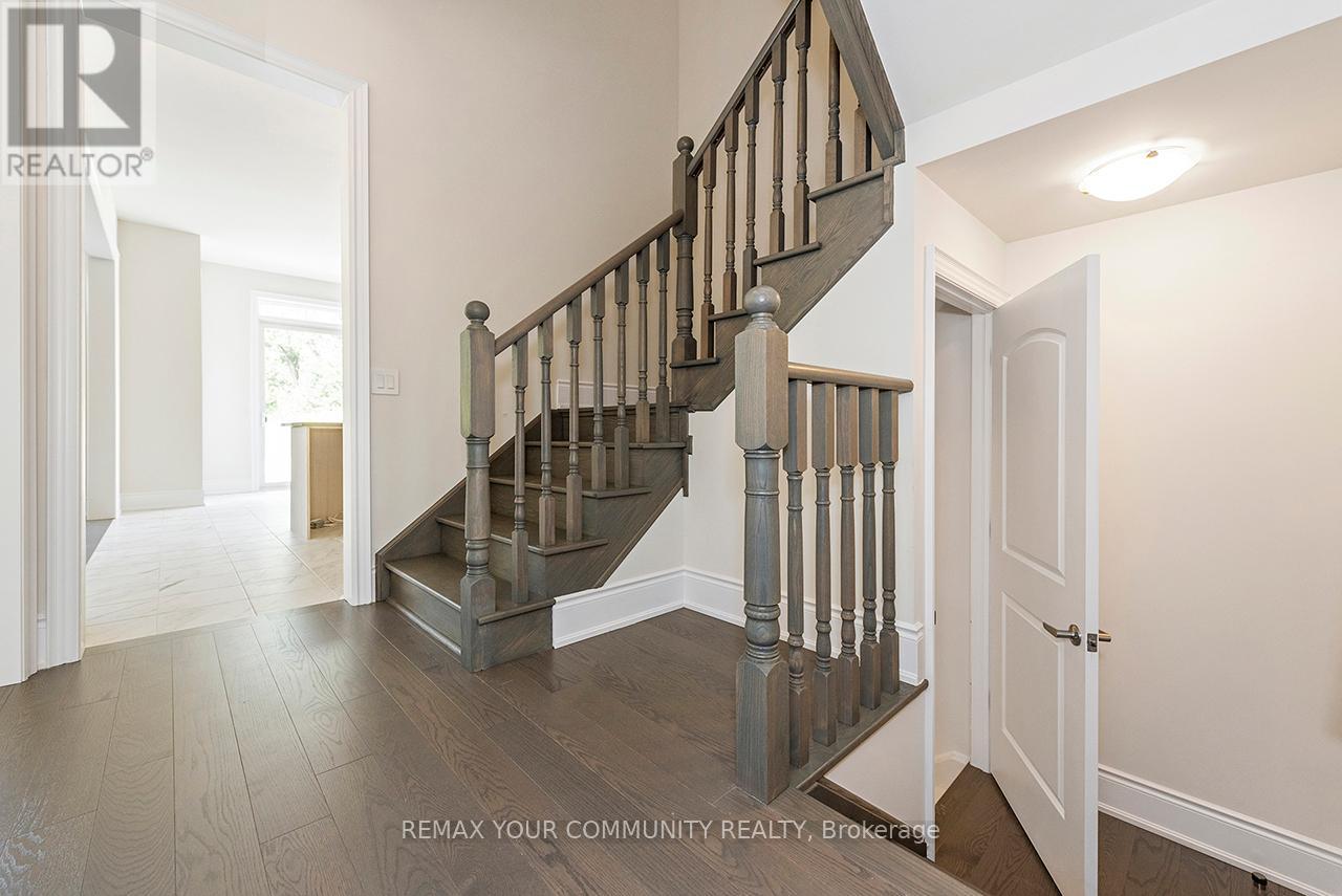 73 James Walker Avenue, Caledon, Ontario  L4C 4N1 - Photo 12 - W12896510