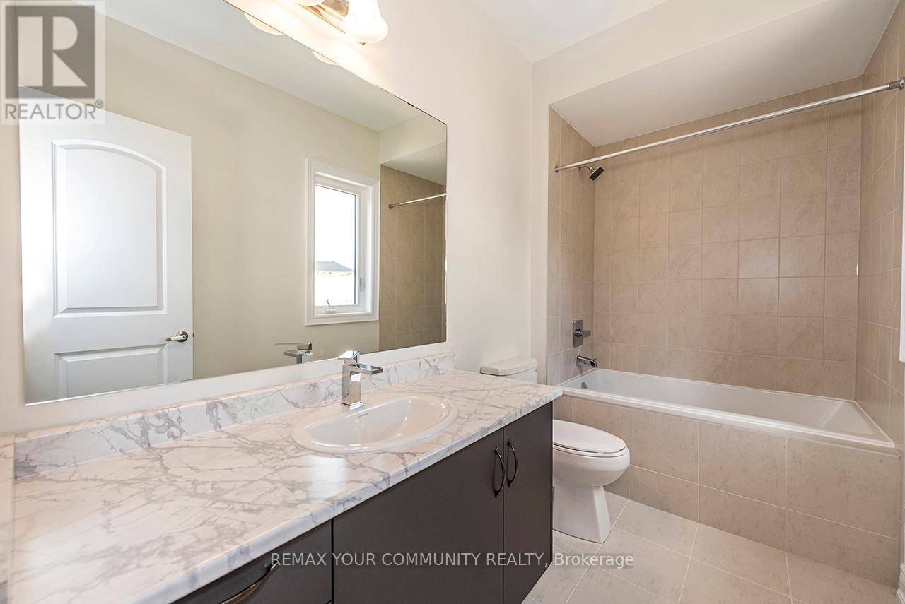 73 James Walker Avenue, Caledon, Ontario  L4C 4N1 - Photo 19 - W12896510