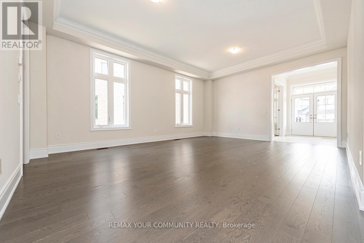 73 James Walker Avenue, Caledon, Ontario  L4C 4N1 - Photo 5 - W12896510