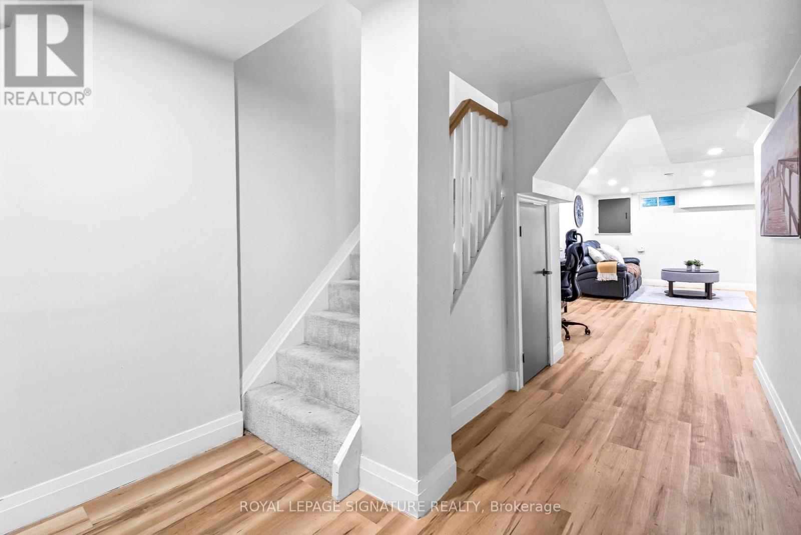 5273 Banting Court E, Burlington, Ontario  L7L 2Z4 - Photo 21 - W12896516