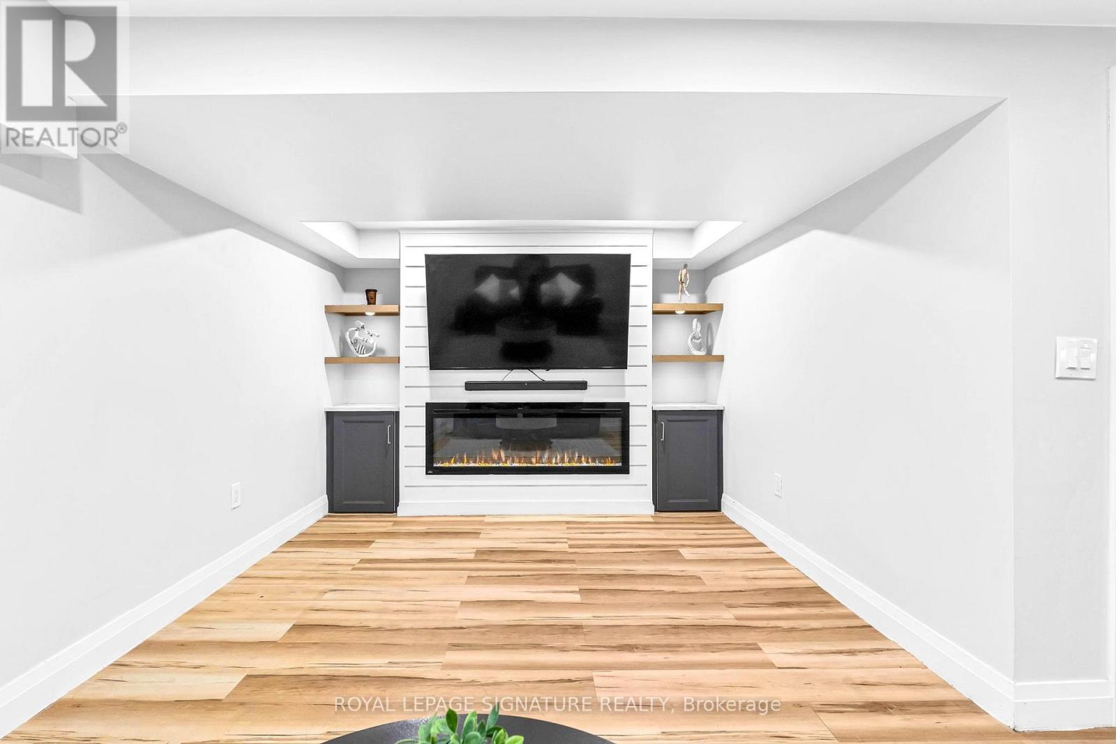 5273 Banting Court E, Burlington, Ontario  L7L 2Z4 - Photo 24 - W12896516