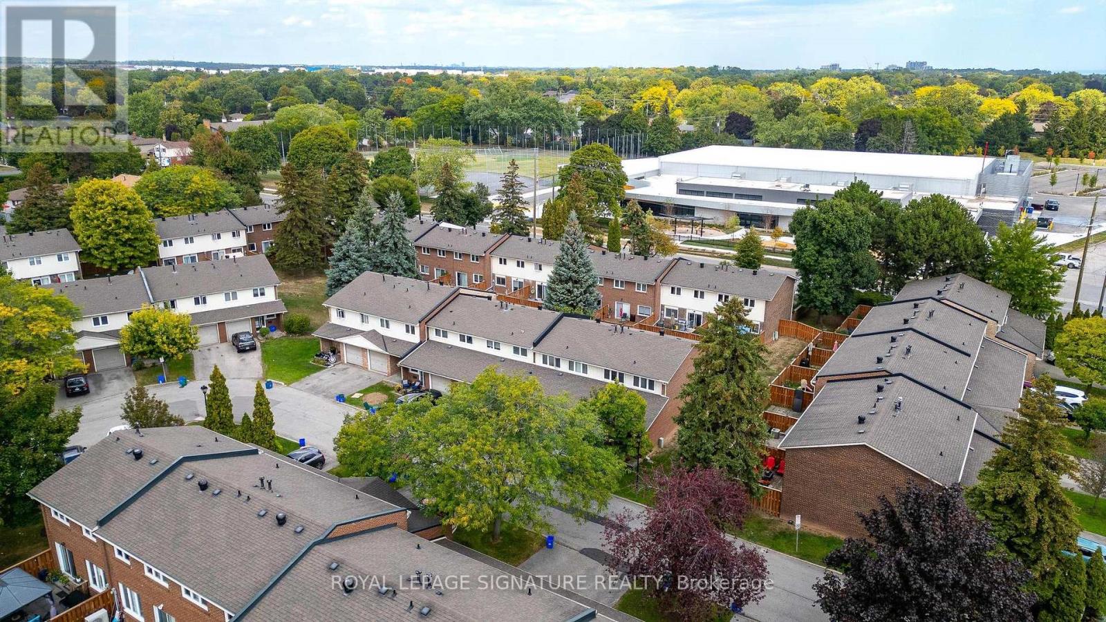 5273 Banting Court E, Burlington, Ontario  L7L 2Z4 - Photo 28 - W12896516