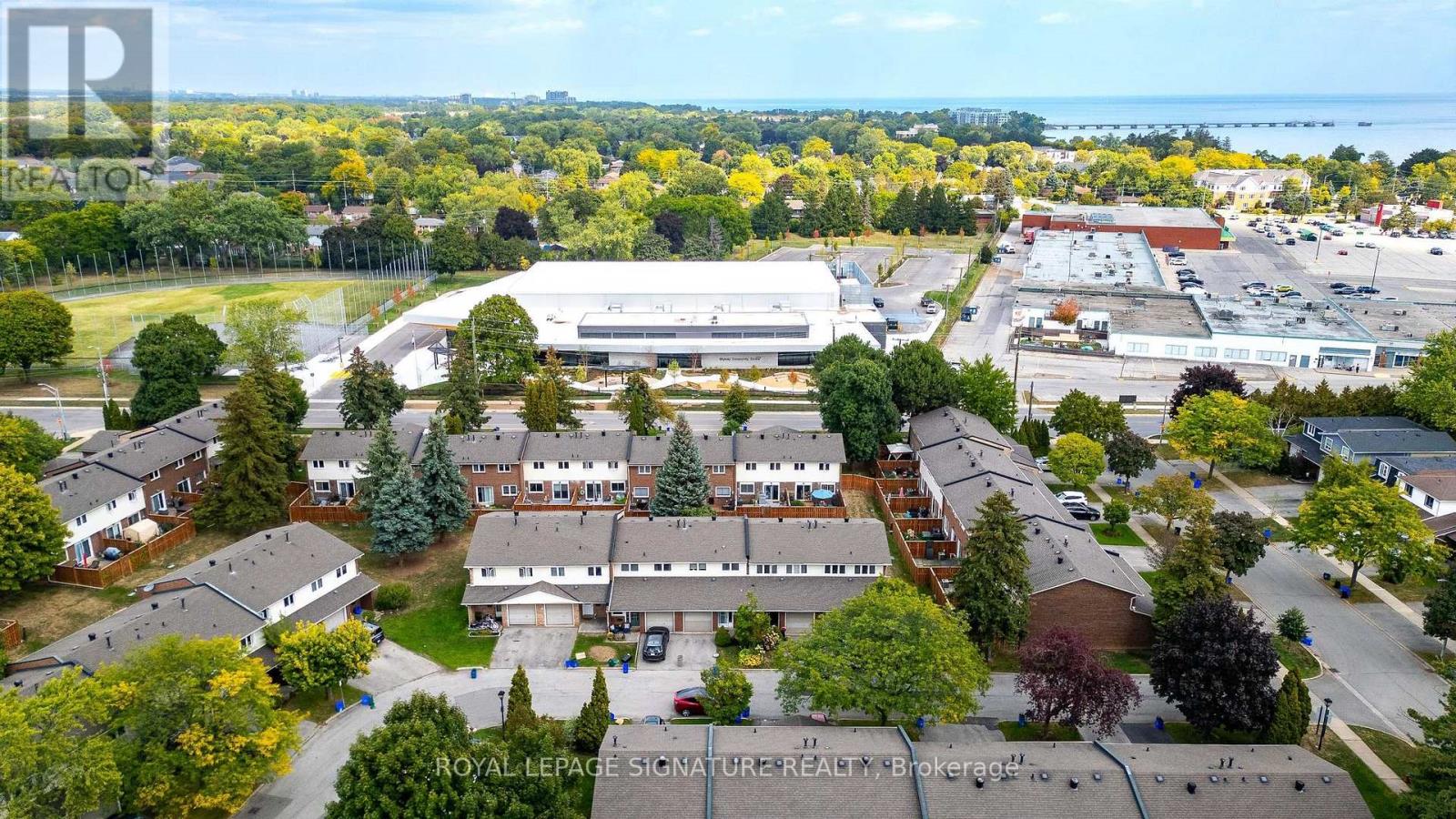 5273 Banting Court E, Burlington, Ontario  L7L 2Z4 - Photo 29 - W12896516