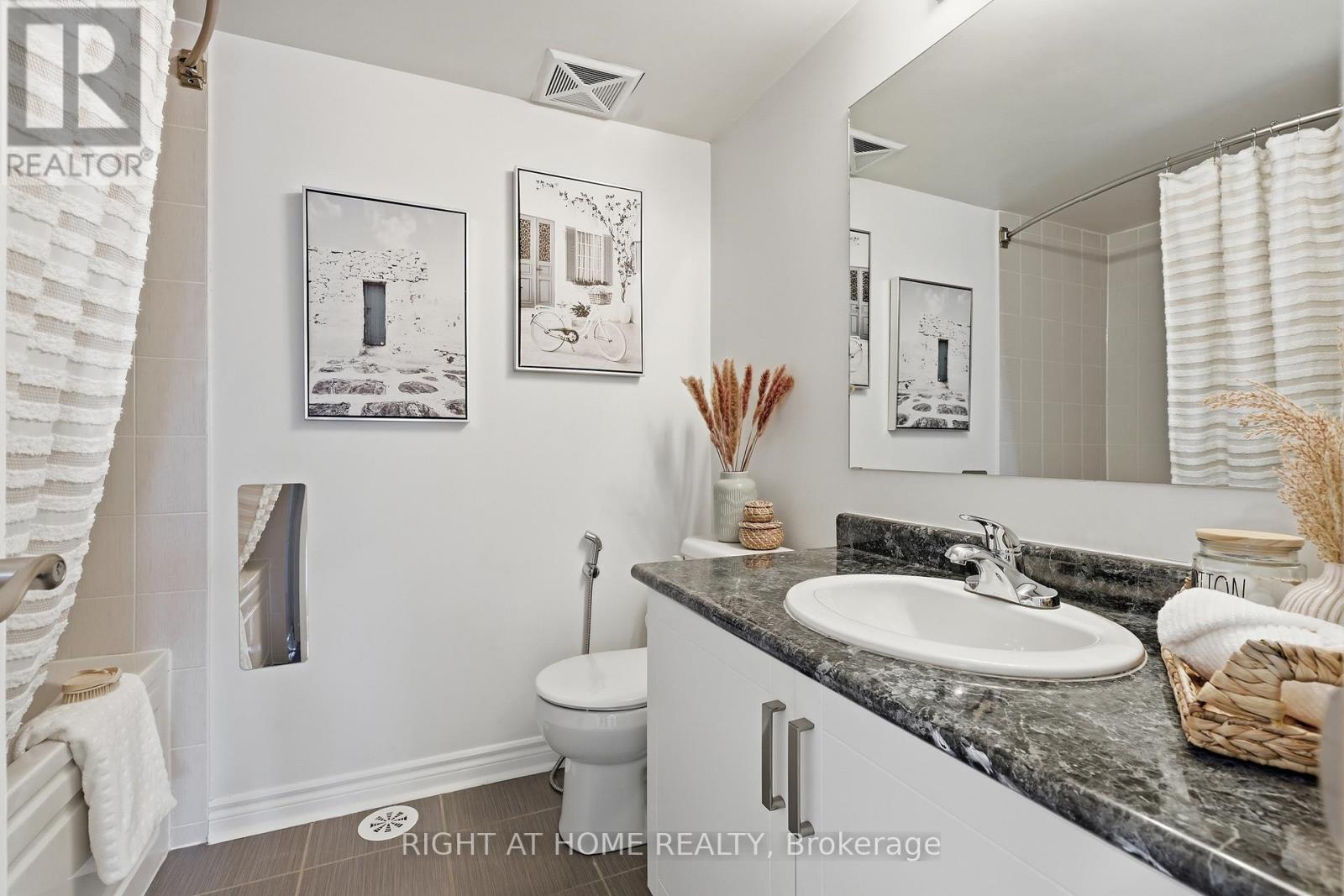 20-04 - 2420 Baronwood Drive, Oakville, Ontario  L6M 0X6 - Photo 30 - W12896520