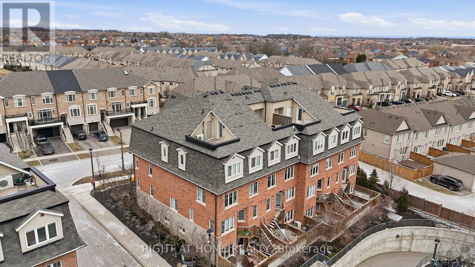 20-04 - 2420 Baronwood Drive, Oakville, Ontario  L6M 0X6 - Photo 39 - W12896520