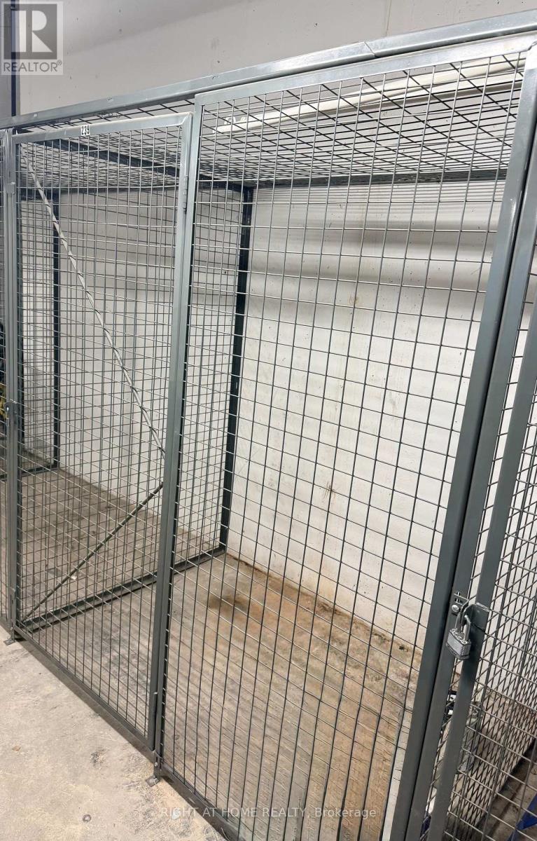 20-04 - 2420 Baronwood Drive, Oakville, Ontario  L6M 0X6 - Photo 41 - W12896520