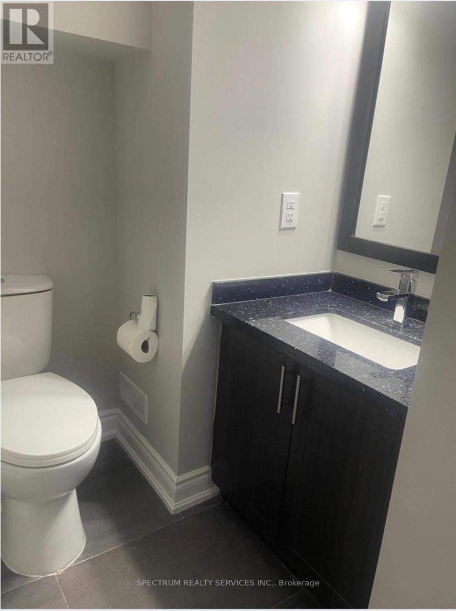 Bsmt - 5 Rathmore Street, Brampton, Ontario  L6P 2A8 - Photo 9 - W12896568