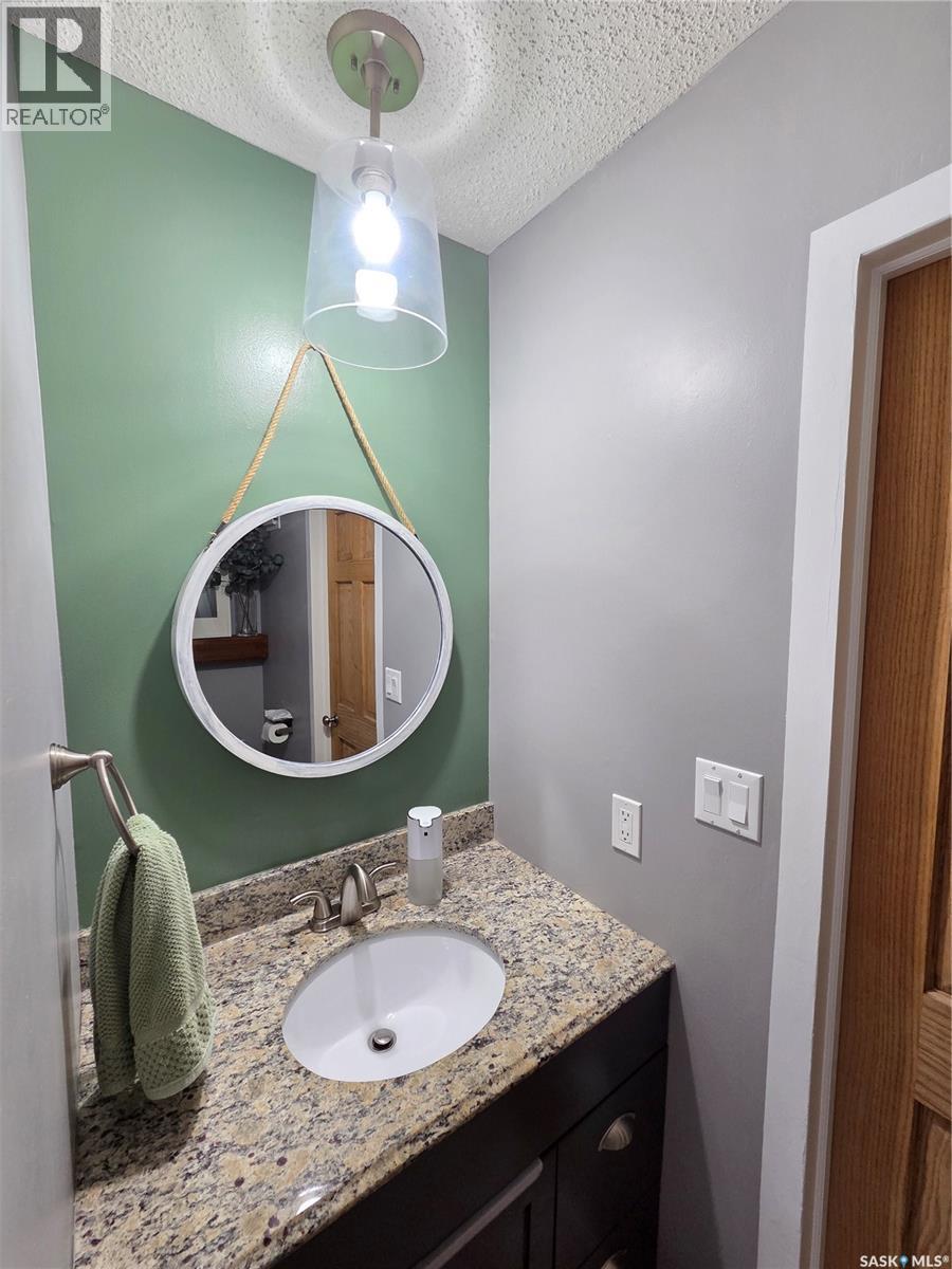 519 Carlyle Avenue, Carlyle, Saskatchewan  S0C 0R0 - Photo 19 - SK030611