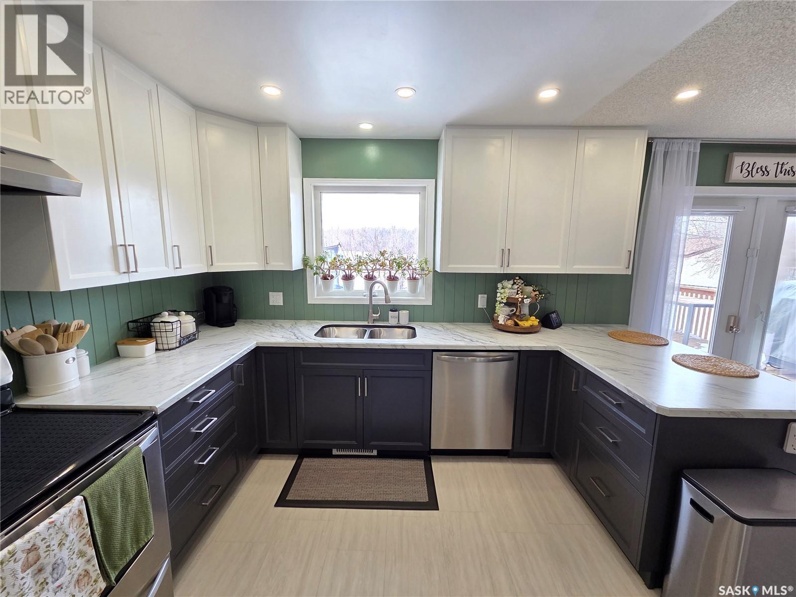 519 Carlyle Avenue, Carlyle, Saskatchewan  S0C 0R0 - Photo 30 - SK030611