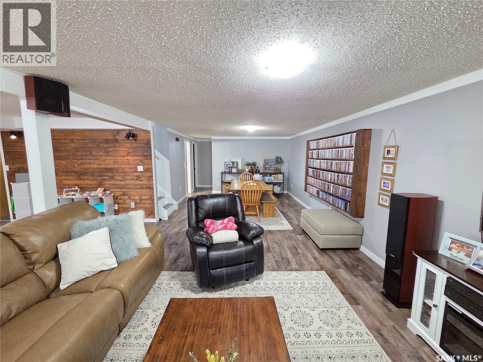 519 Carlyle Avenue, Carlyle, Saskatchewan  S0C 0R0 - Photo 38 - SK030611