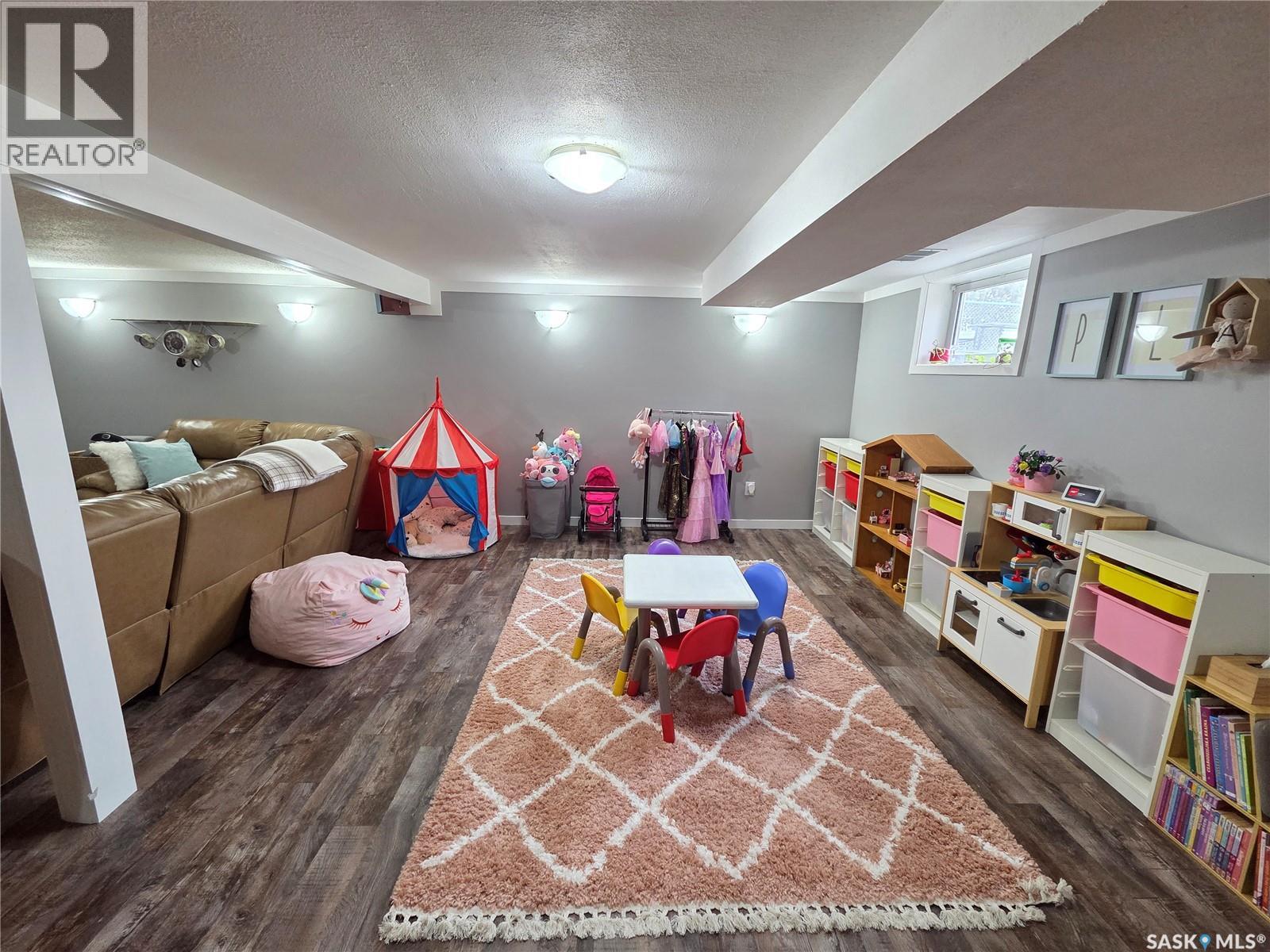 519 Carlyle Avenue, Carlyle, Saskatchewan  S0C 0R0 - Photo 41 - SK030611