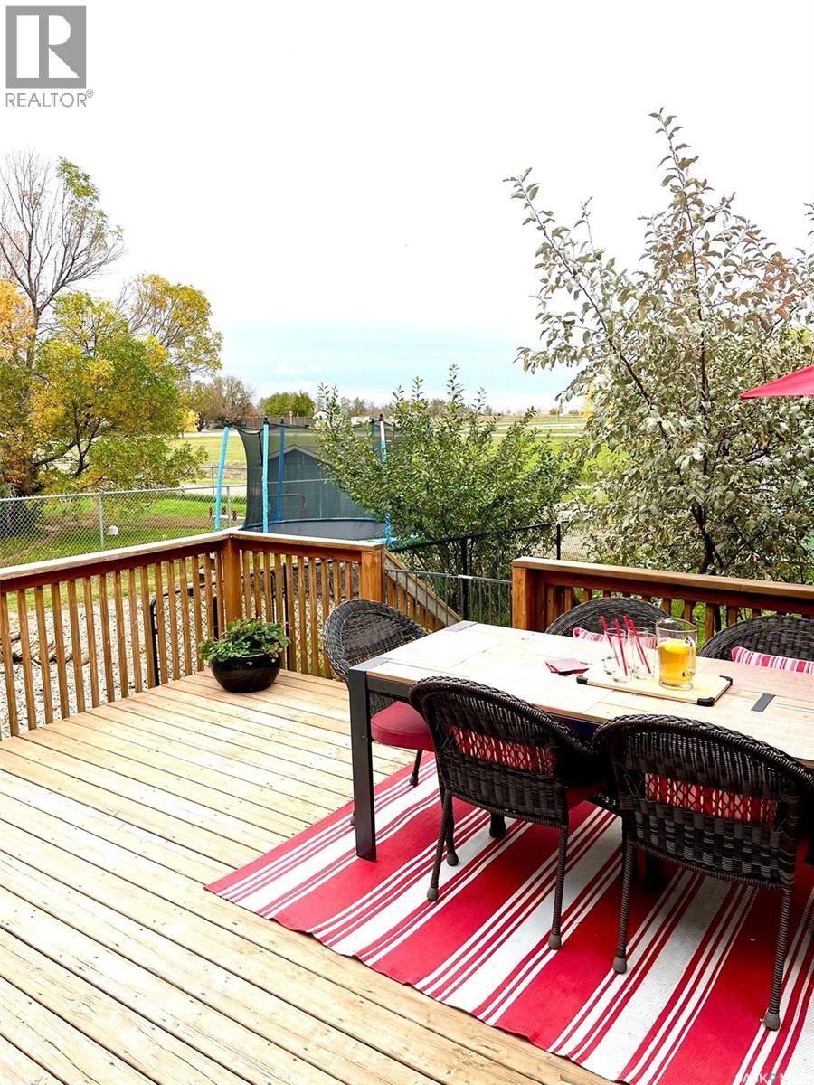 519 Carlyle Avenue, Carlyle, Saskatchewan  S0C 0R0 - Photo 49 - SK030611