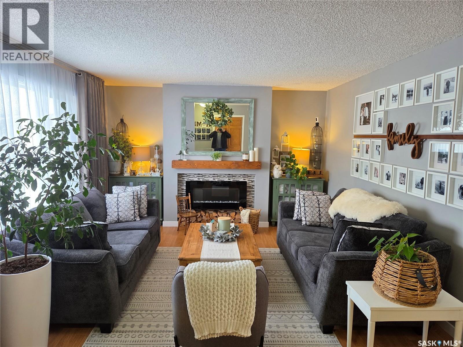 519 Carlyle Avenue, Carlyle, Saskatchewan  S0C 0R0 - Photo 6 - SK030611