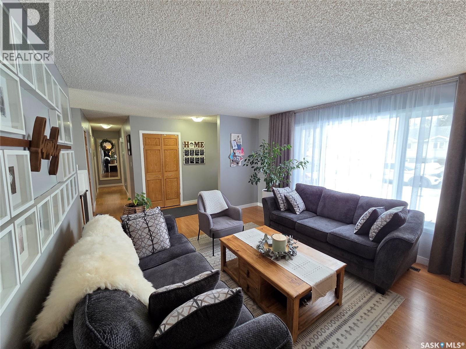 519 Carlyle Avenue, Carlyle, Saskatchewan  S0C 0R0 - Photo 8 - SK030611