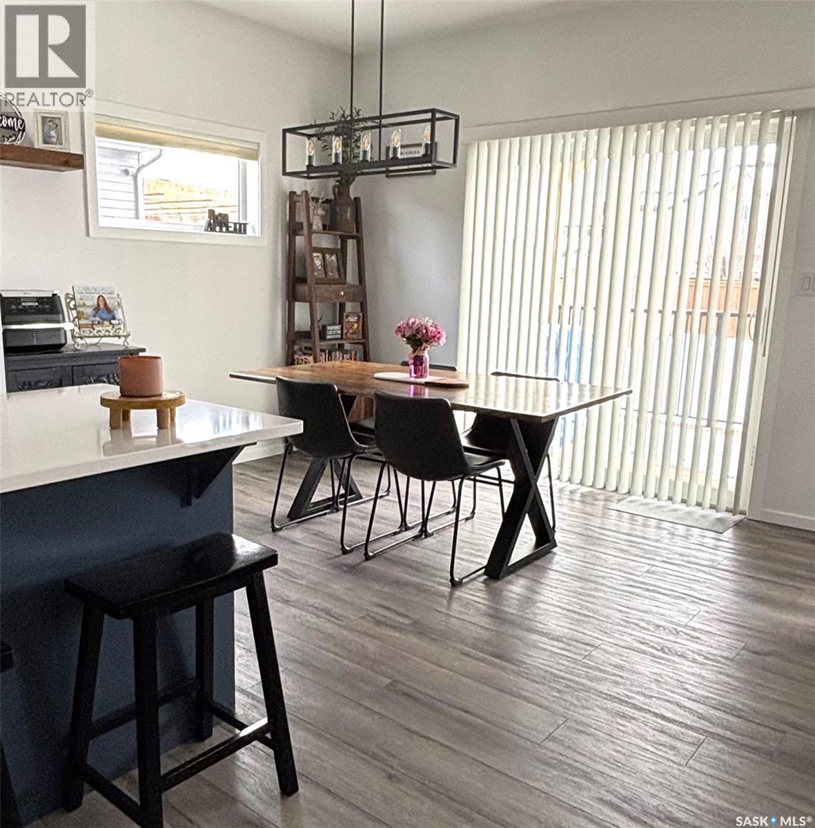 523 Kensington Place, Saskatoon, Saskatchewan  S7L 6N7 - Photo 5 - SK030729