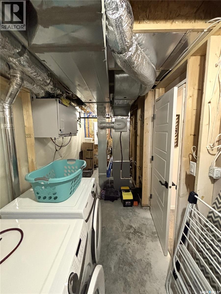 523 Kensington Place, Saskatoon, Saskatchewan  S7L 6N7 - Photo 36 - SK030729