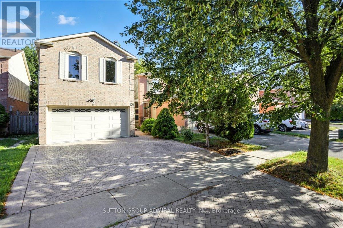 137 CHELWOOD DRIVE, Vaughan, Ontario