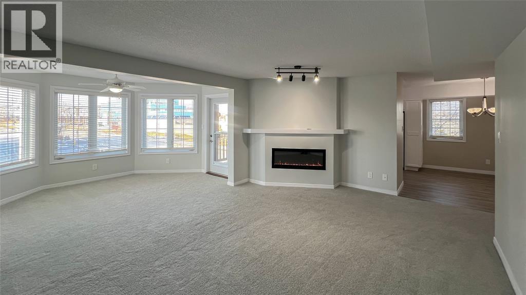 1520 Venetian Boulevard Unit# M-212, Point Edward photo 3