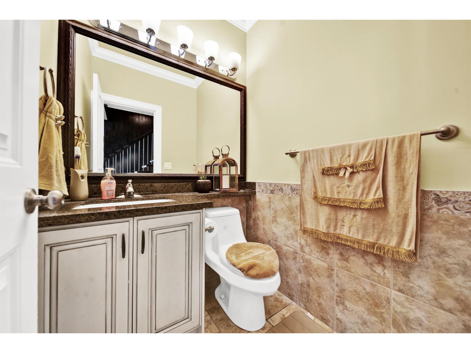 14049 Grosvenor Road, Surrey, British Columbia V3R 5G6 - Photo 7 - R3098456