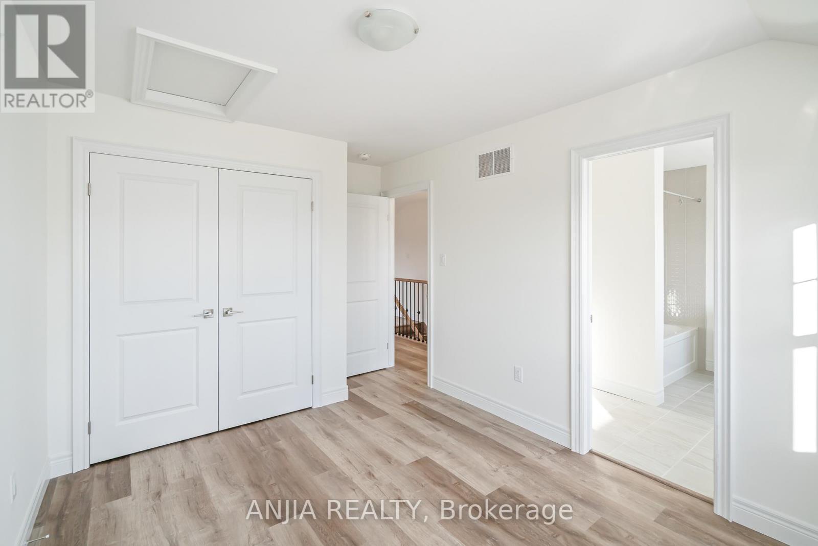 54 Beach Walk Crescent, Fort Erie, Ontario  L0S 1N0 - Photo 26 - X12896408