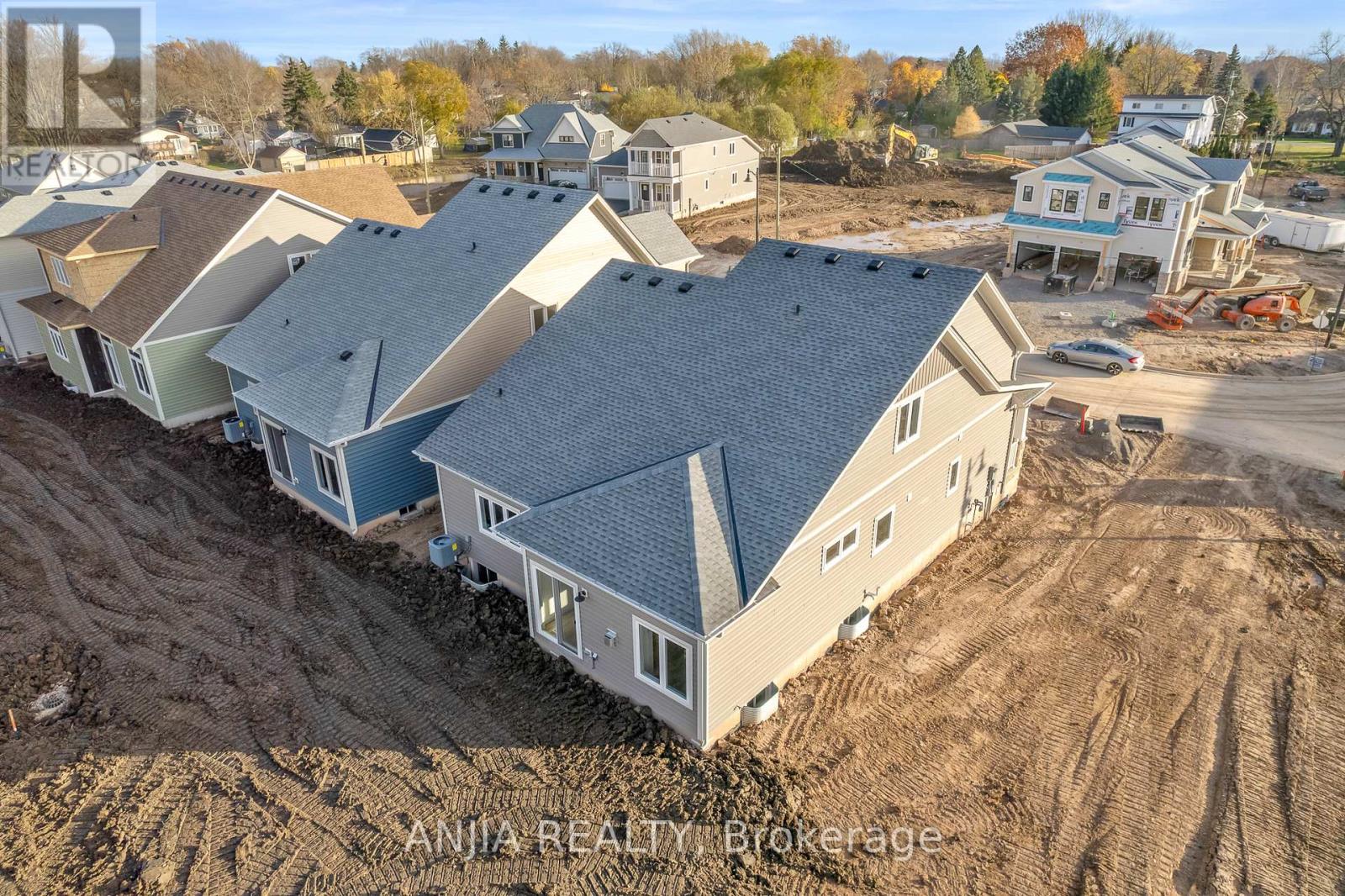 54 Beach Walk Crescent, Fort Erie, Ontario  L0S 1N0 - Photo 37 - X12896408