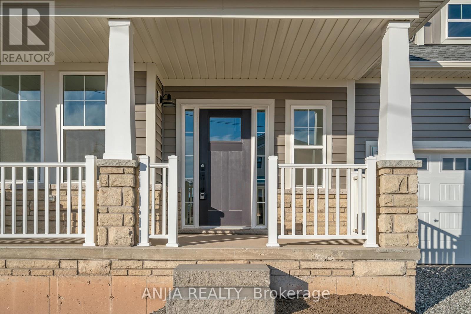 54 Beach Walk Crescent, Fort Erie, Ontario  L0S 1N0 - Photo 5 - X12896408