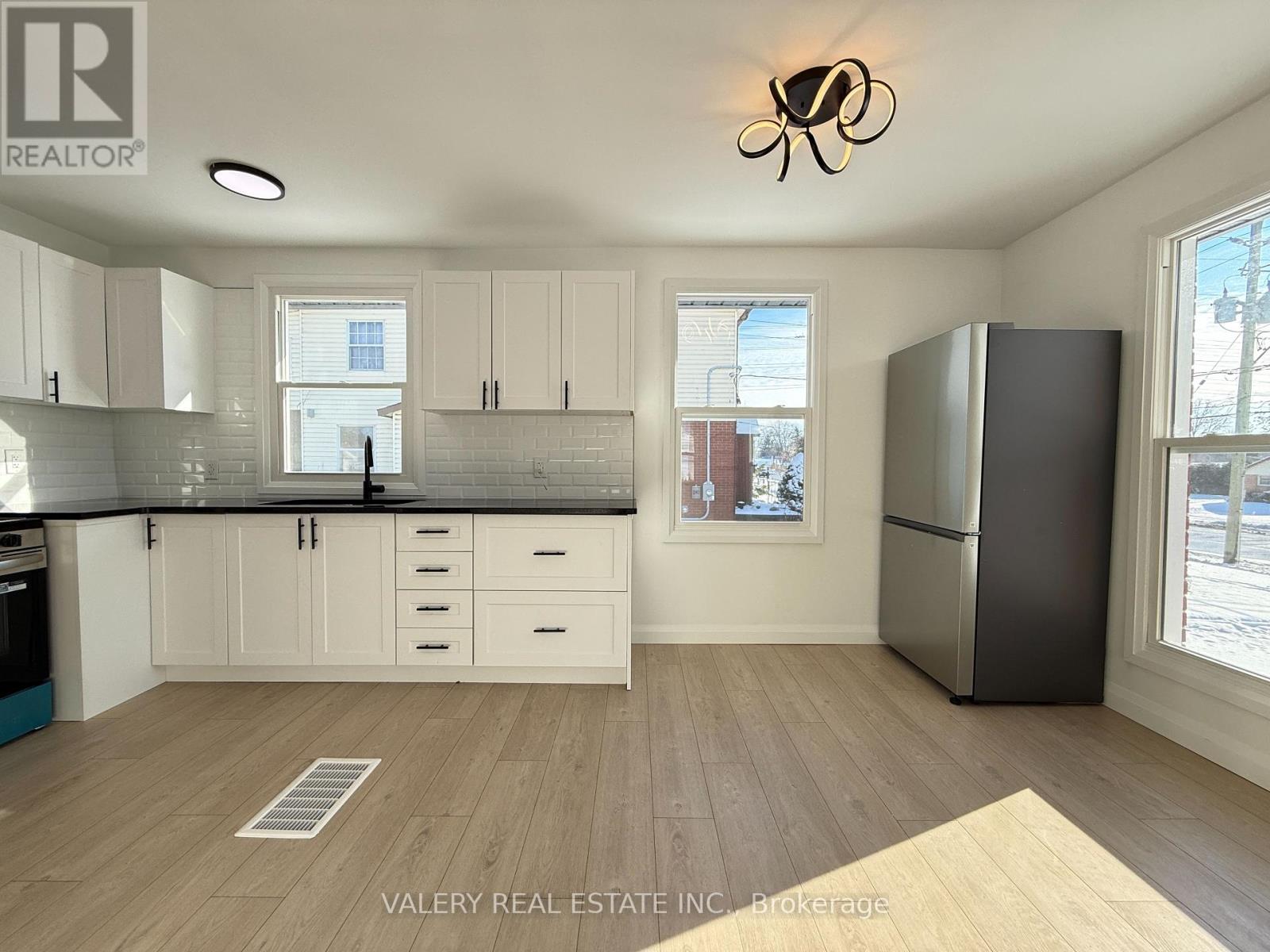 1000 Hamilton Road, London East, Ontario  N5W 1A5 - Photo 5 - X12896448