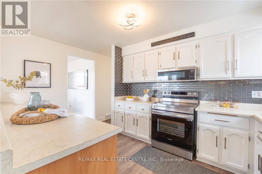 39 Hazelwood Crescent, Cambridge, Ontario  N1R 7T8 - Photo 16 - X12896534