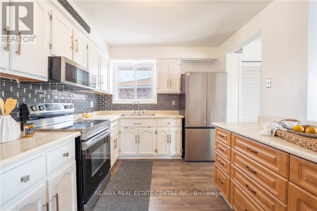 39 Hazelwood Crescent, Cambridge, Ontario  N1R 7T8 - Photo 17 - X12896534