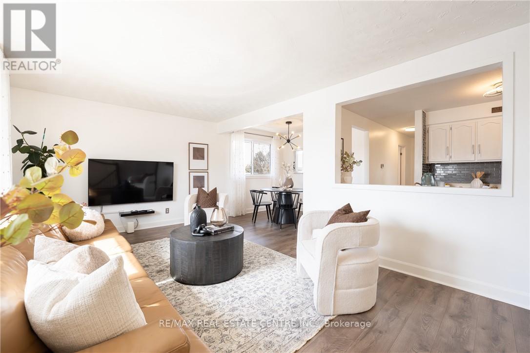 39 Hazelwood Crescent, Cambridge, Ontario  N1R 7T8 - Photo 6 - X12896534