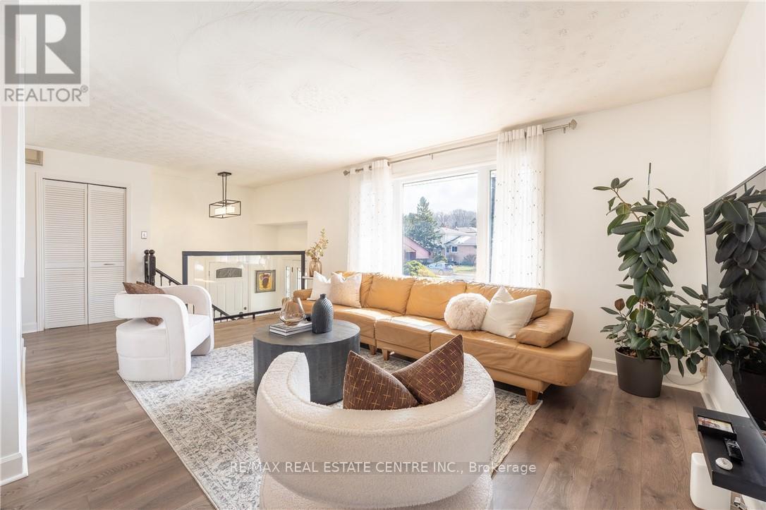 39 Hazelwood Crescent, Cambridge, Ontario  N1R 7T8 - Photo 8 - X12896534