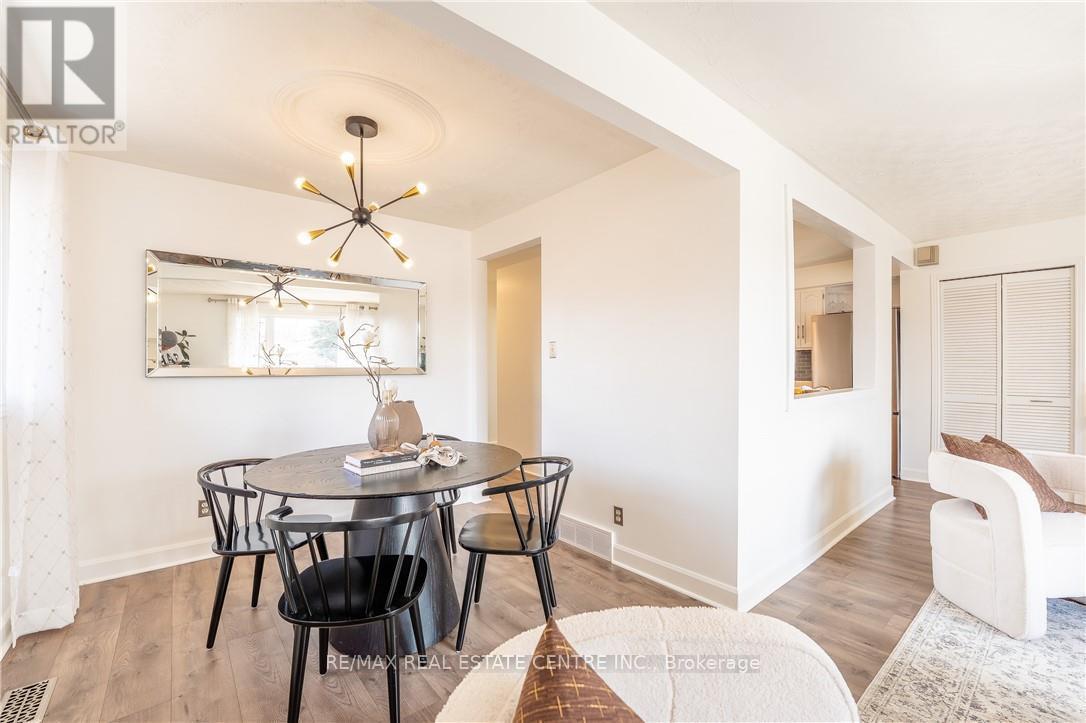 39 Hazelwood Crescent, Cambridge, Ontario  N1R 7T8 - Photo 9 - X12896534