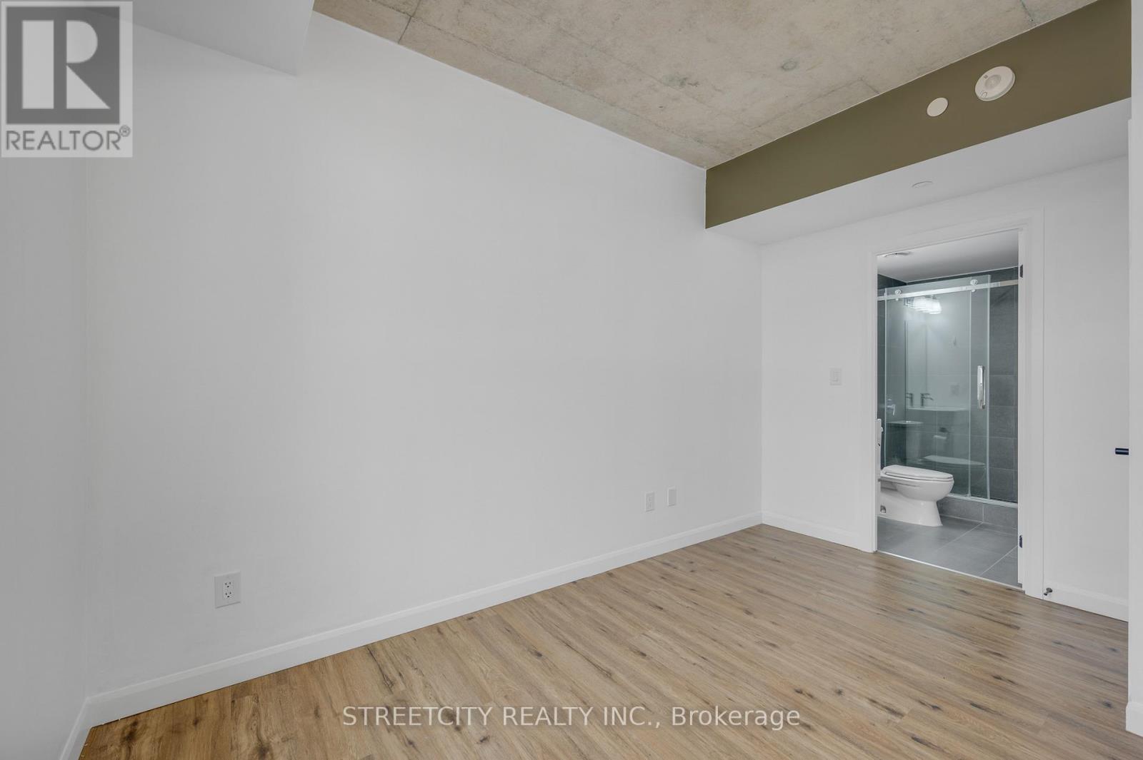 606 - 7 Erie Avenue, Brantford, Ontario  N3S 2E7 - Photo 16 - X12896552