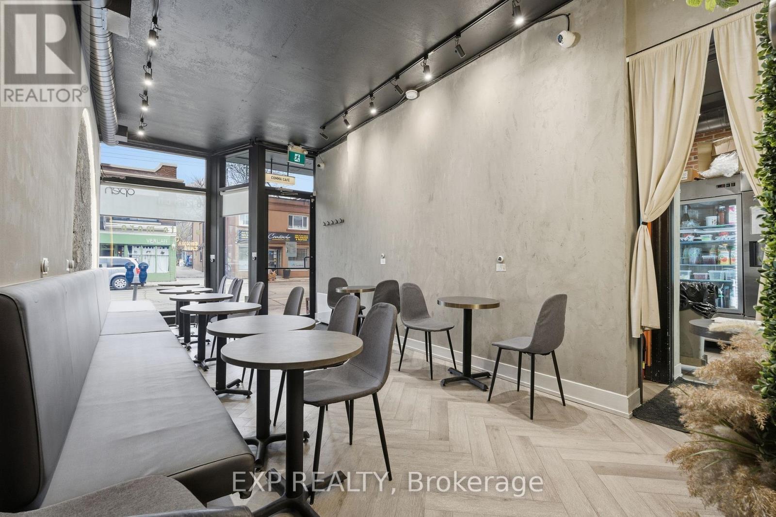 301 Barton Street E, Hamilton, Ontario  L8L 2X4 - Photo 4 - X12886852