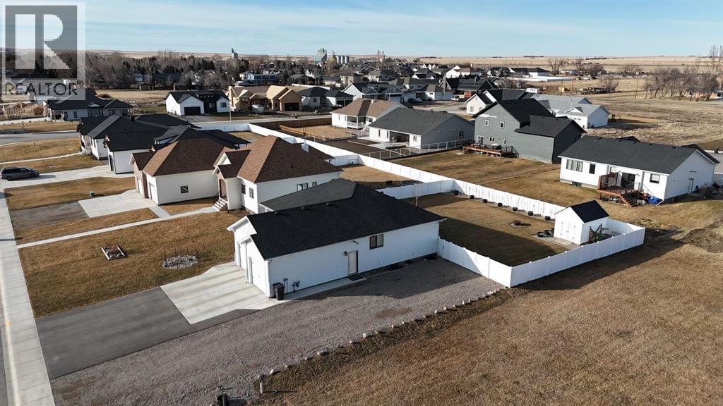 349 E 1 Avenue N, Magrath, Alberta  T0K 1J0 - Photo 36 - A2283786