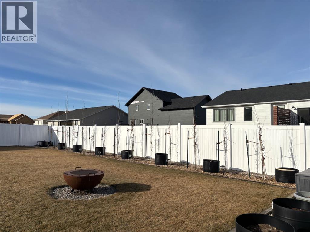 349 E 1 Avenue N, Magrath, Alberta  T0K 1J0 - Photo 38 - A2283786