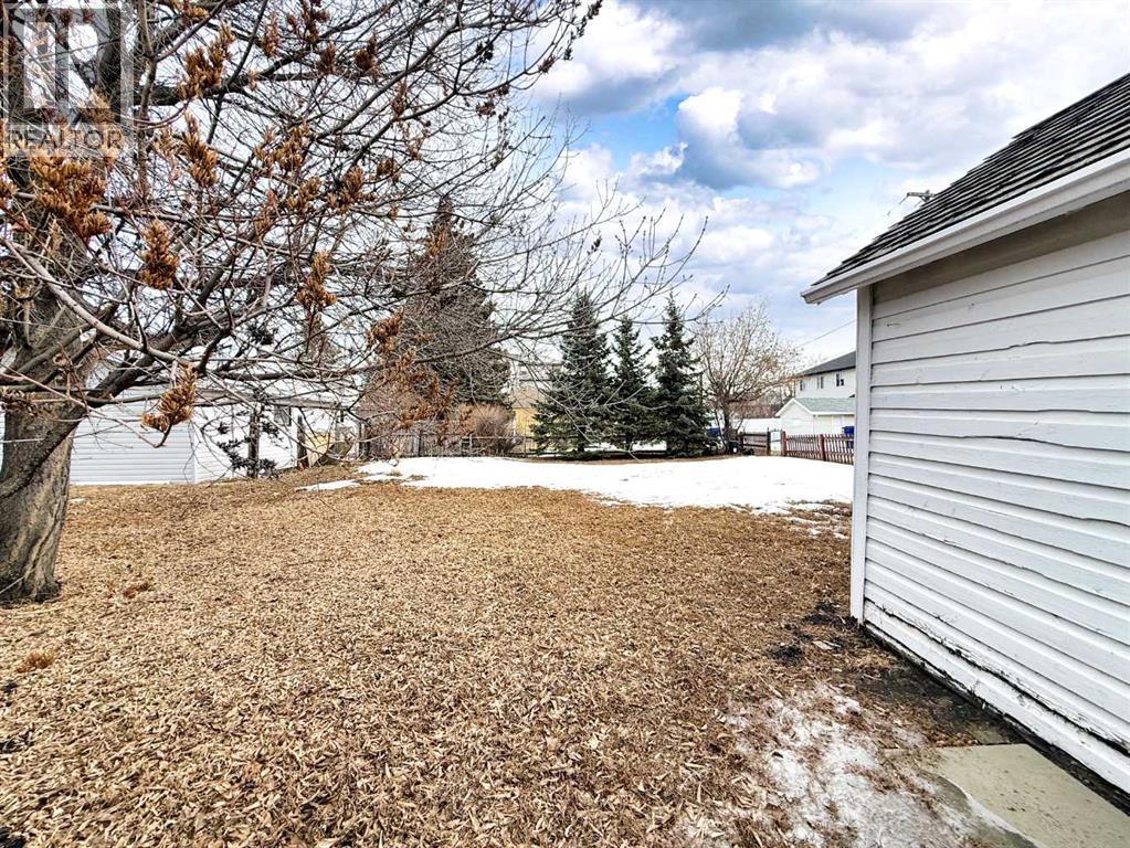 4906 52 Avenue, Olds, Alberta  T4H 1H2 - Photo 5 - A2286356