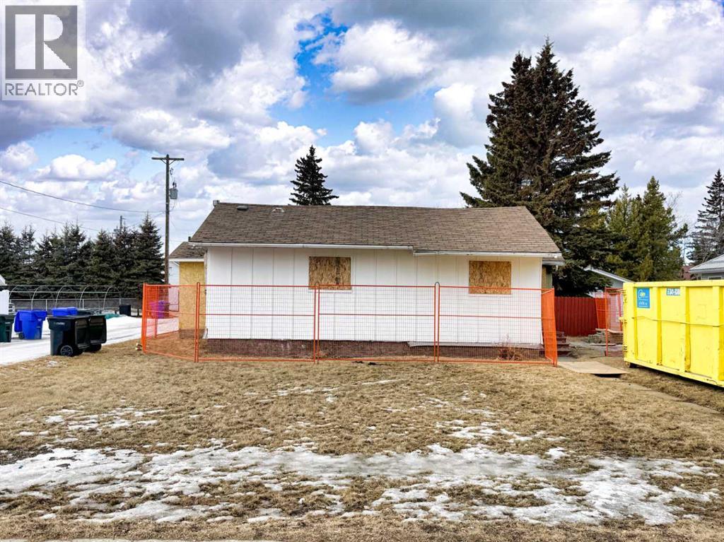 4906 52 Avenue, Olds, Alberta  T4H 1H2 - Photo 2 - A2286356
