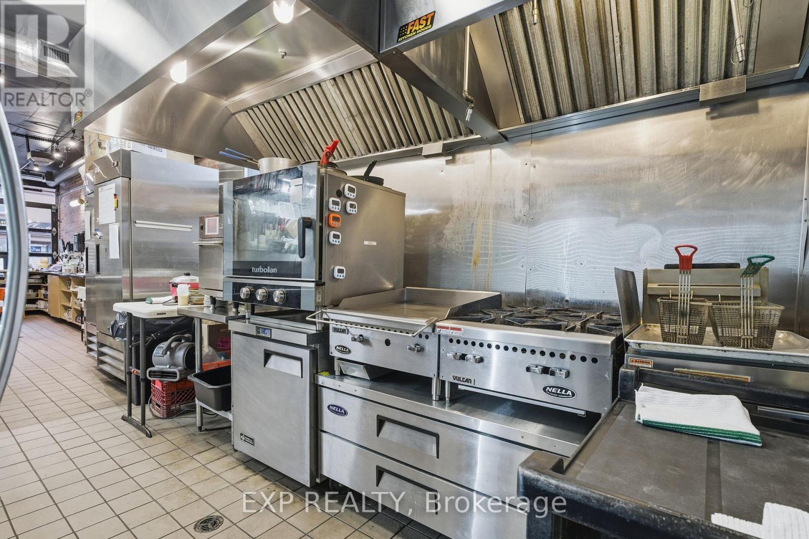 301 Barton Street E, Hamilton, Ontario  L8L 2X4 - Photo 7 - X12886852