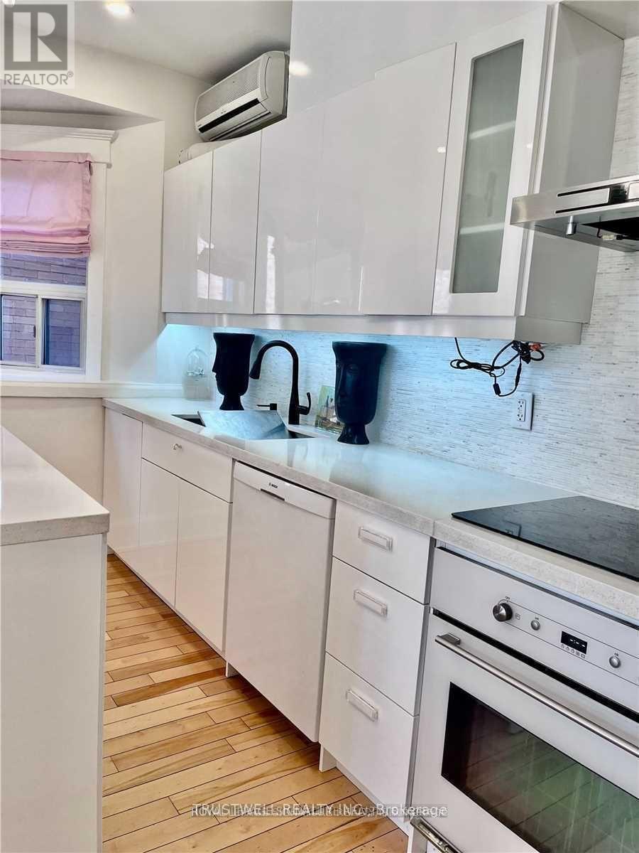 Main Floor - 220 Rose Park Drive, Toronto, Ontario  M4T 1R5 - Photo 6 - C12883876