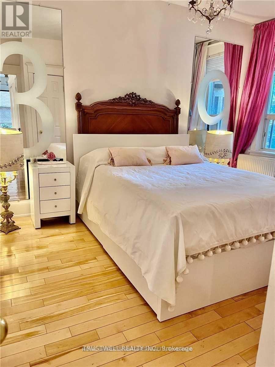 Main Floor - 220 Rose Park Drive, Toronto, Ontario  M4T 1R5 - Photo 10 - C12883876